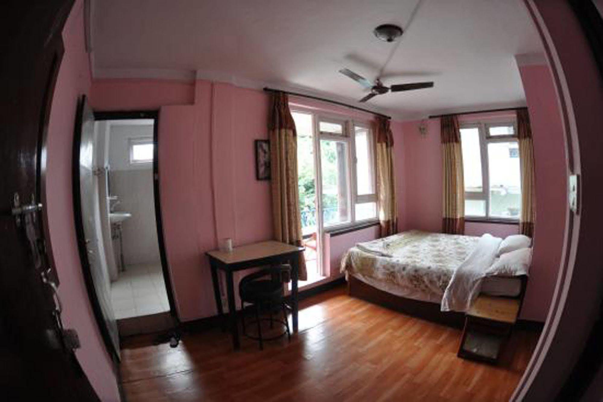 Hotel Family Peace House, Kathmandu Exterior foto